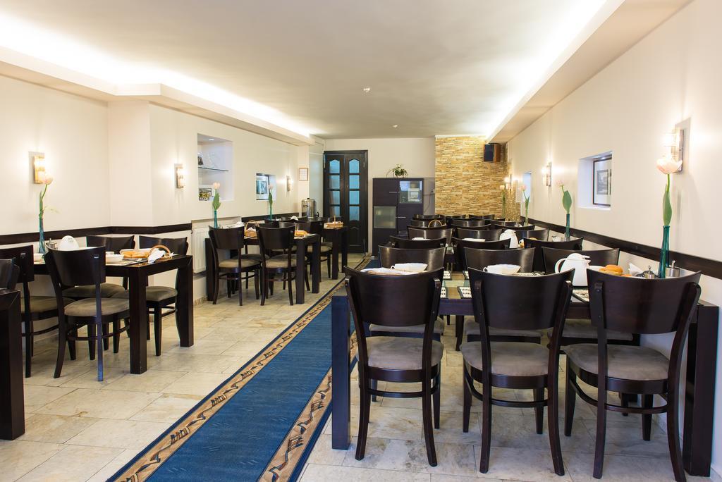 Hotel Runmis Вильнюс Экстерьер фото